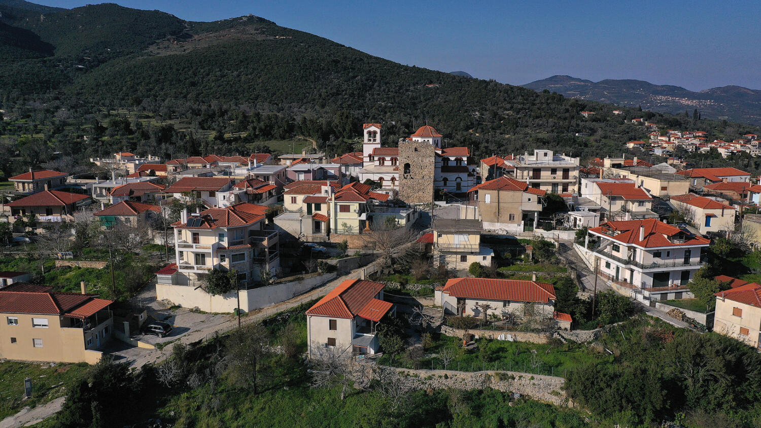 Χωριό Κάδι. Φωτογραφία: ©Βασίλης Συκάς, για τον Δήμο Κύμης-Αλιβερίου