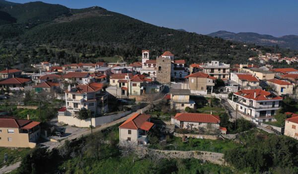 Χωριό Κάδι. Φωτογραφία: ©Βασίλης Συκάς, για τον Δήμο Κύμης-Αλιβερίου