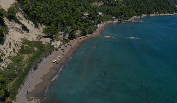 Παραλία Σουτσίνι, Κύμη. Φωτογραφία: ©Βασίλης Συκάς, για τον Δήμο Κύμης-Αλιβερίου