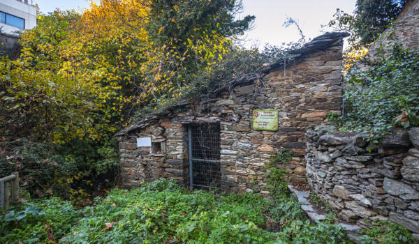 Νερόμυλος Βασίλη Δαλιάνη, χωριό Πετριές. Φωτογραφία: ©Βασίλης Συκάς, για τον Δήμο Κύμης-Αλιβερίου