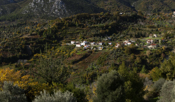 Οικισμός Καλιάνοι. Φωτογραφία: ©Βασίλης Συκάς, για τον Δήμο Κύμης-Αλιβερίου