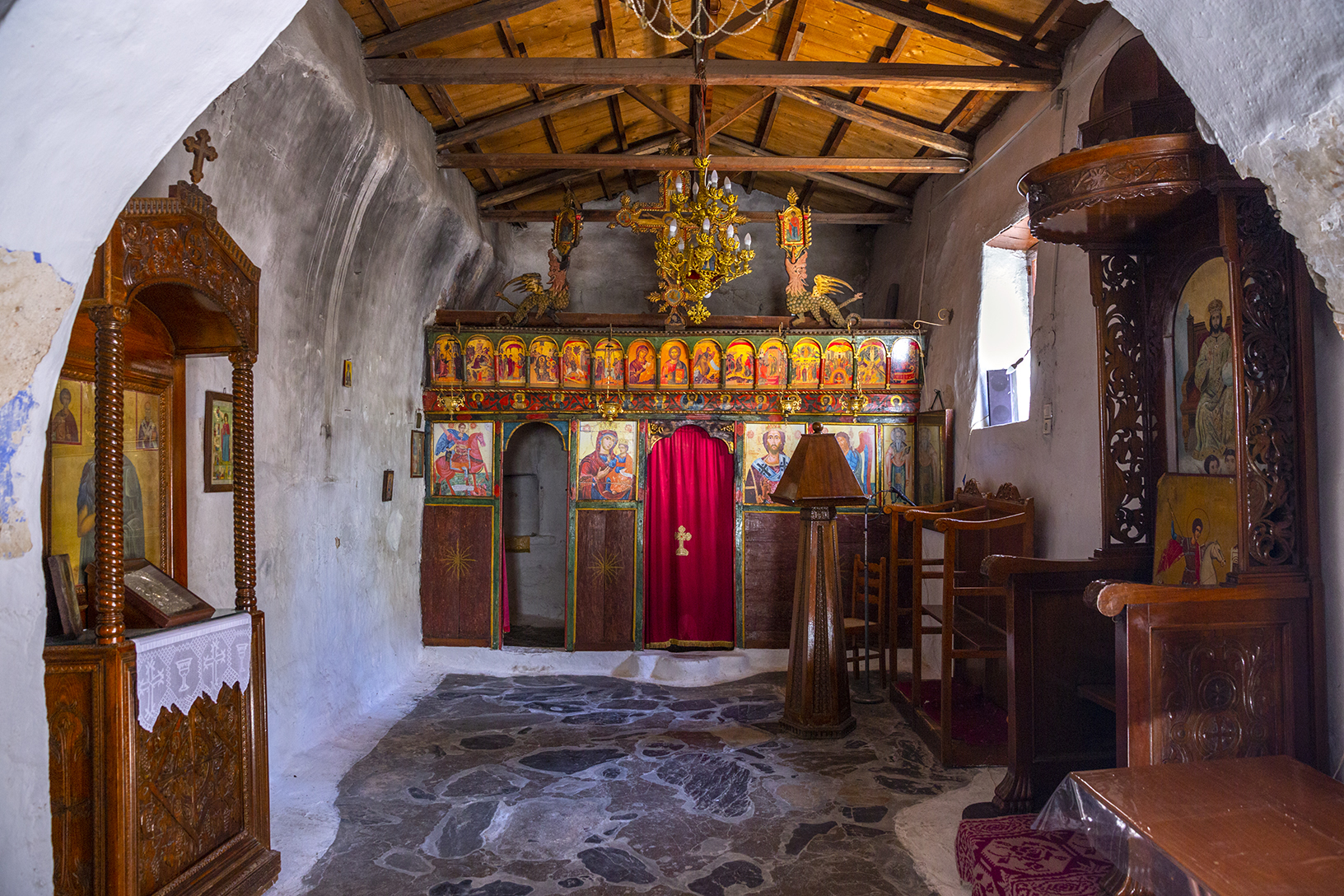 Εκκλησία Αγίου Δημητρίου, χωριό Άγιος Ιωάννης. Φωτογραφία: ©Βασίλης Συκάς, για τον Δήμο Κύμης-Αλιβερίου
