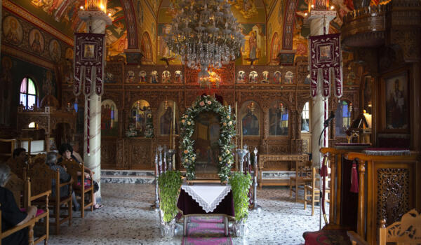 Εκκλησία Γεννήσεως της Θεοτόκου, χωριό Παρθένι. Φωτογραφία: ©Βασίλης Συκάς, για τον Δήμο Κύμης-Αλιβερίου