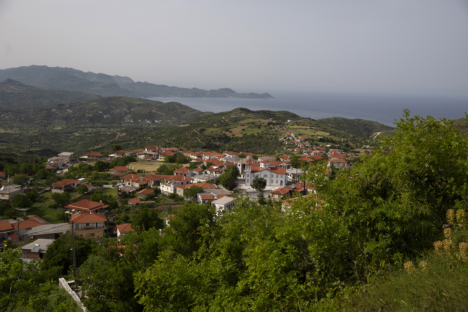 Χωριό Οκτωνιά. Φωτογραφία: ©Βασίλης Συκάς, για τον Δήμο Κύμης-Αλιβερίου